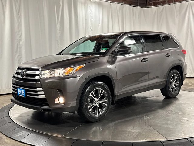 2019 Toyota Highlander LE Plus AWD photo