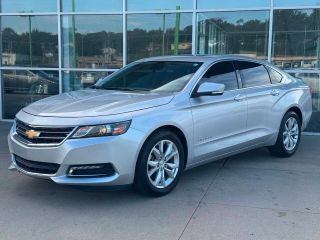 2019 Chevrolet Impala LT FWD photo
