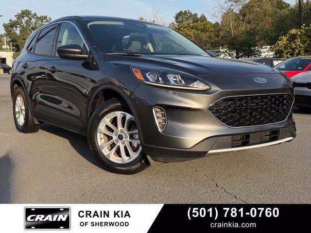 2020 Ford Escape SE FWD photo