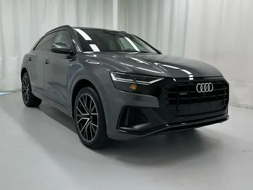 2020 Audi Q8 Premium Plus AWD photo