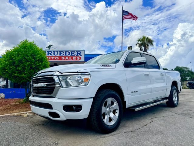 2020 Ram 1500 Big Horn 4WD photo