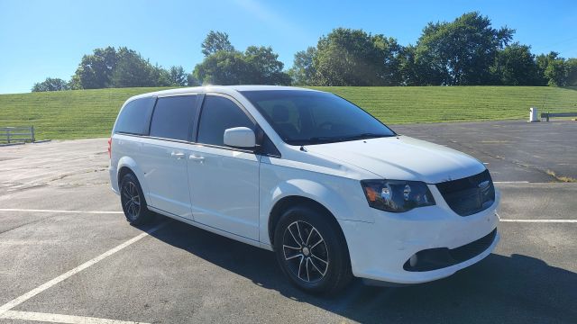 2018 Dodge Grand Caravan SE Plus FWD photo