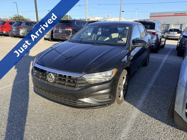 2019 Volkswagen Jetta R-Line FWD photo