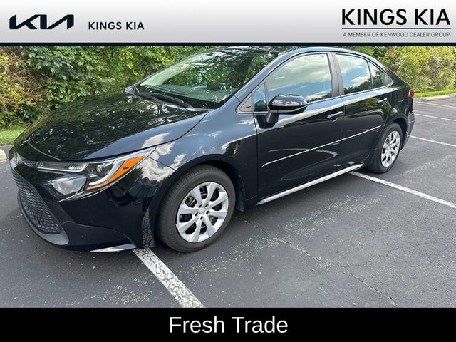 2020 Toyota Corolla LE FWD photo