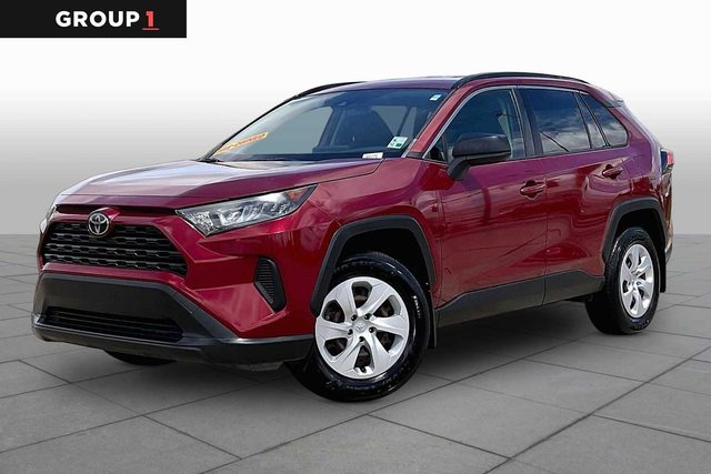2020 Toyota RAV4 LE FWD photo