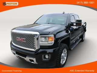2015 GMC Sierra 2500HD Denali 4WD photo
