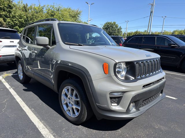 2020 Jeep Renegade Latitude 4WD photo