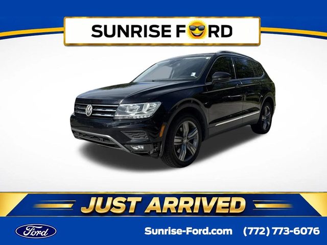 2020 Volkswagen Tiguan SEL FWD photo