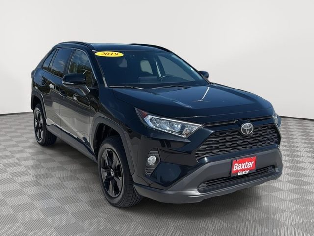 2019 Toyota RAV4 XLE AWD photo