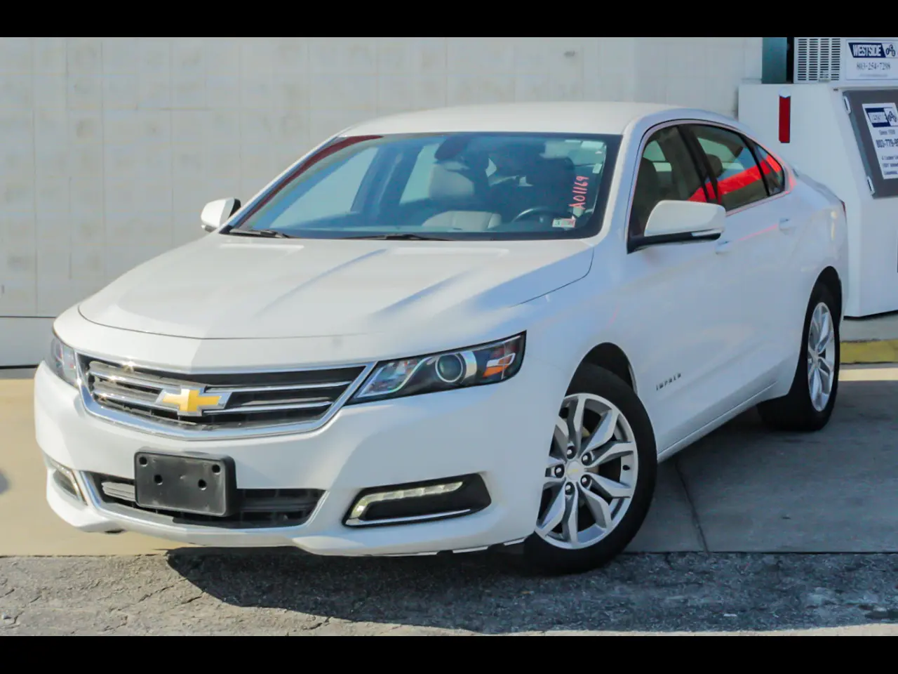 2019 Chevrolet Impala LT FWD photo
