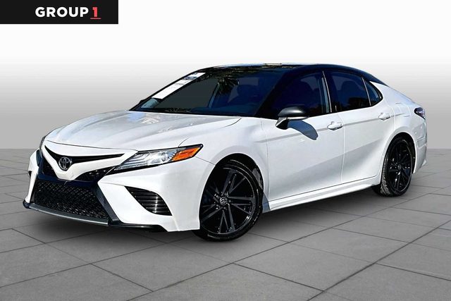 2020 Toyota Camry XSE FWD photo