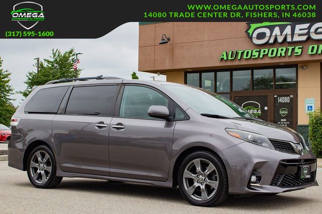 2020 Toyota Sienna SE Premium FWD photo