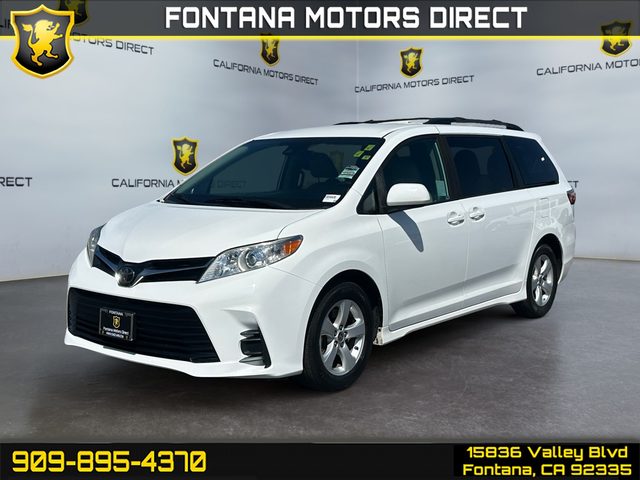 2020 Toyota Sienna LE FWD photo