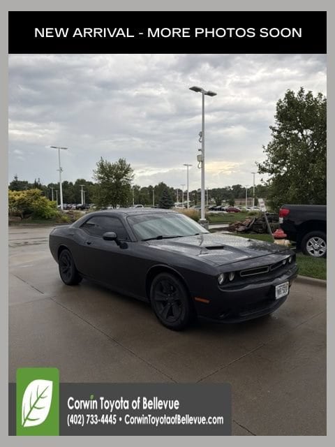 2019 Dodge Challenger SXT RWD photo