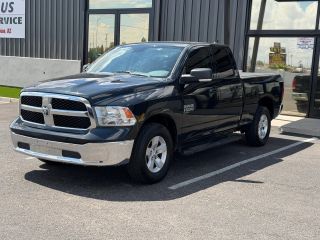 2019 Ram 1500 SLT 4WD photo