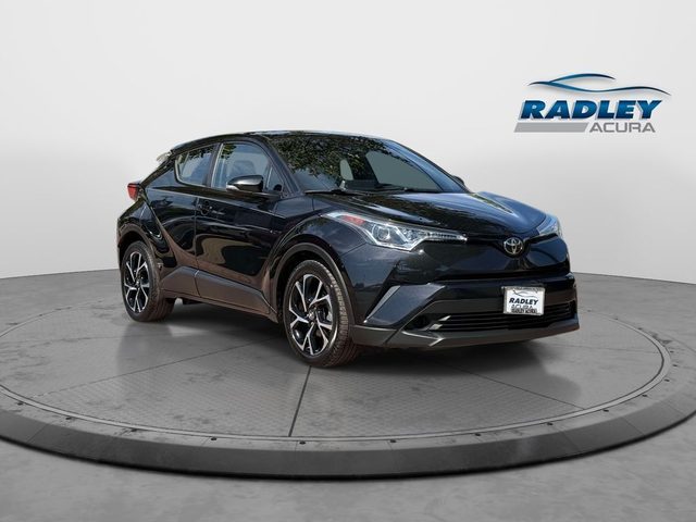 2019 Toyota C-HR XLE FWD photo