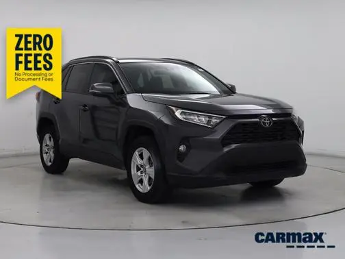 2020 Toyota RAV4 XLE FWD photo