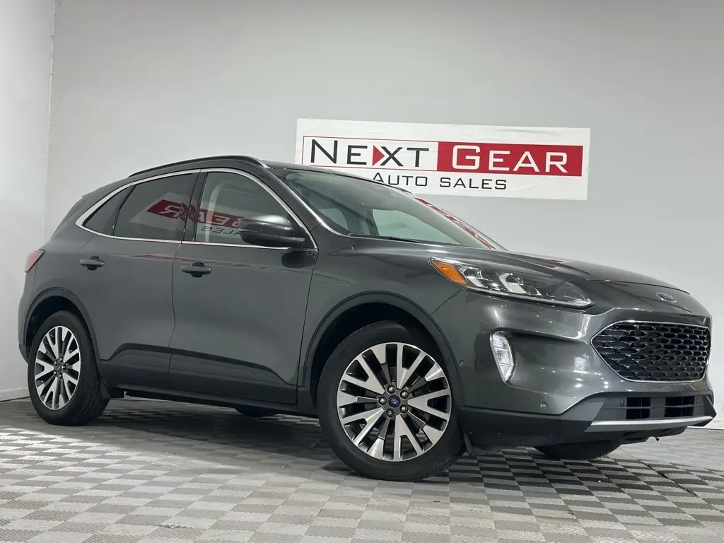 2020 Ford Escape Titanium AWD photo