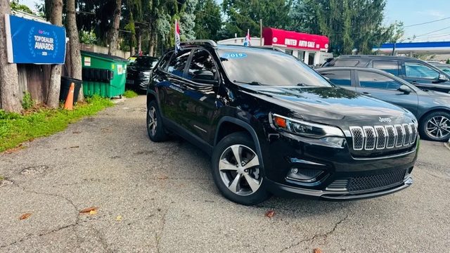 2019 Jeep Cherokee Limited 4WD photo