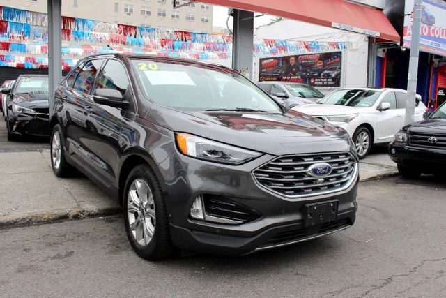 2020 Ford Edge Titanium AWD photo