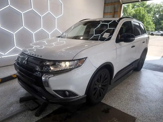 2020 Mitsubishi Outlander SE 4WD photo
