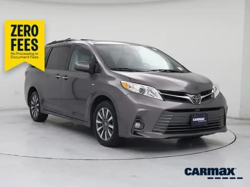 2020 Toyota Sienna XLE AWD photo