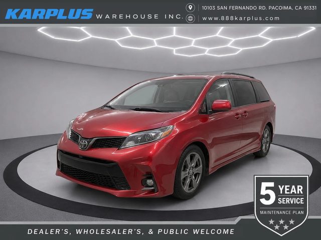 2020 Toyota Sienna SE Premium FWD photo