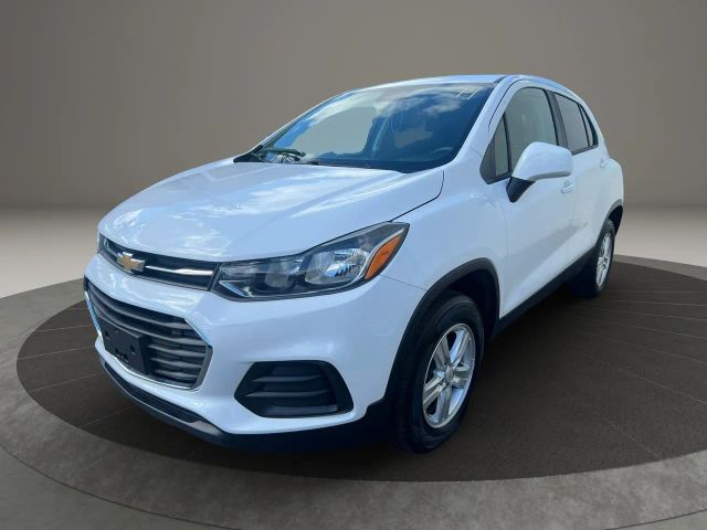 2020 Chevrolet Trax LS AWD photo