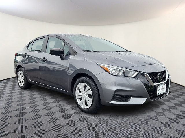 2020 Nissan Versa S FWD photo