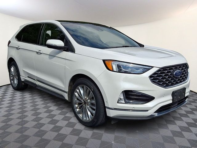 2020 Ford Edge Titanium AWD photo