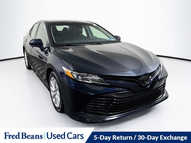 2020 Toyota Camry LE FWD photo