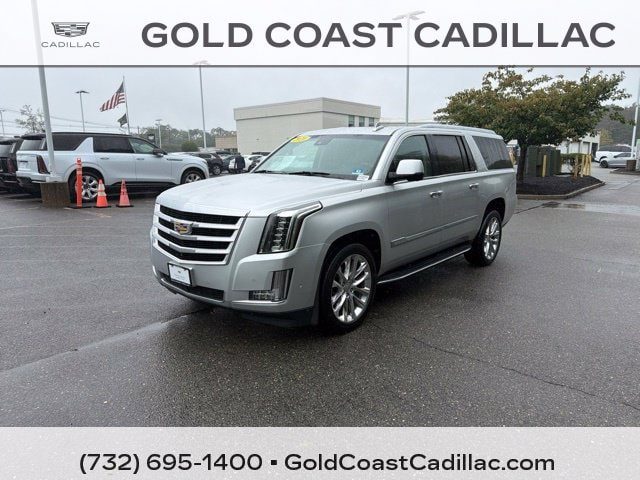 2020 Cadillac Escalade ESV Luxury 4WD photo