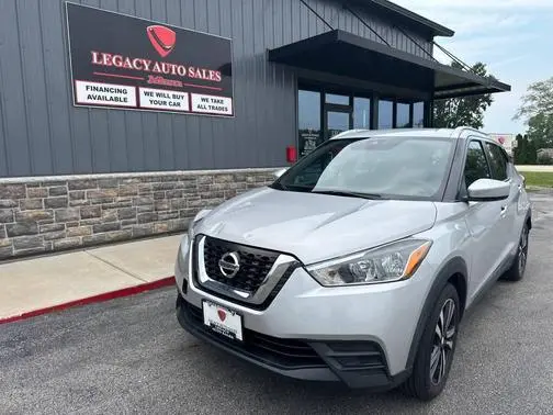 2020 Nissan Kicks SV FWD photo