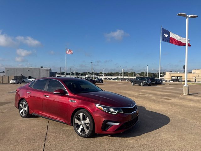 2020 Kia Optima S FWD photo