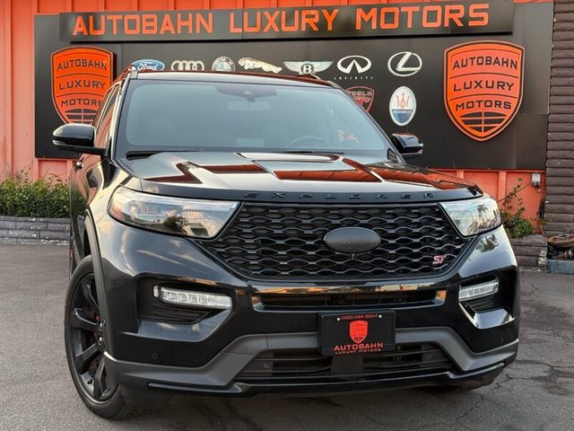 2020 Ford Explorer ST 4WD photo
