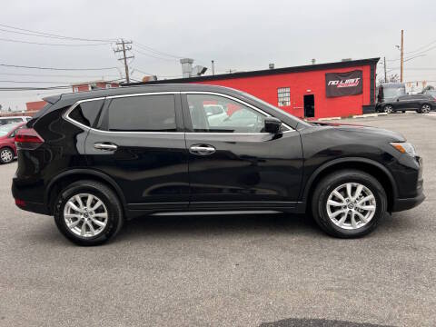 2020 Nissan Rogue SV AWD photo