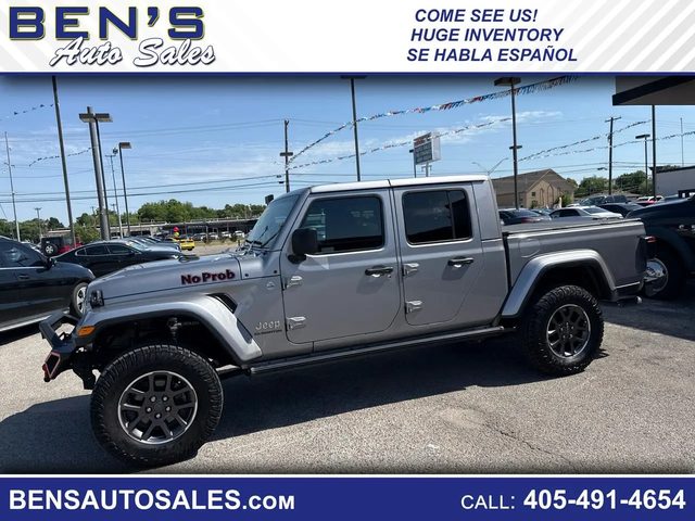 2020 Jeep Gladiator Overland 4WD photo