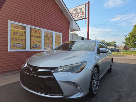 2015 Toyota Camry SE FWD photo