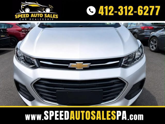 2020 Chevrolet Trax LS FWD photo