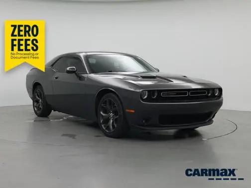 2019 Dodge Challenger SXT RWD photo
