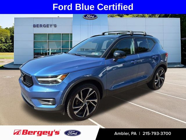 2020 Volvo XC40 R-Design AWD photo