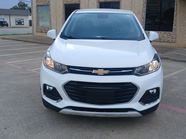 2020 Chevrolet Trax LS FWD photo