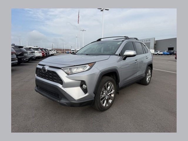 2020 Toyota RAV4 XLE Premium AWD photo