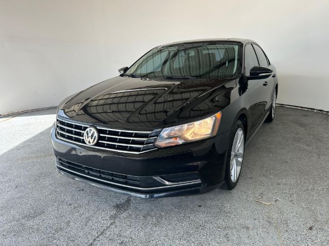 2019 Volkswagen Passat 2.0T Wolfsburg Edition FWD photo