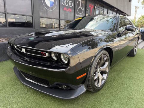 2019 Dodge Challenger R/T RWD photo