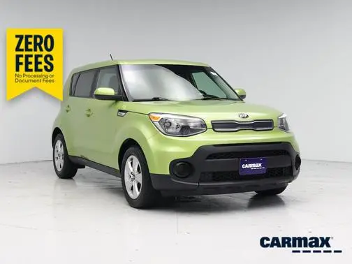 2017 Kia Soul Base FWD photo