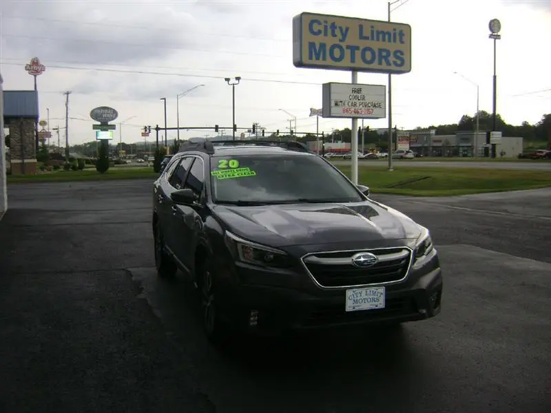 2020 Subaru Outback Premium AWD photo