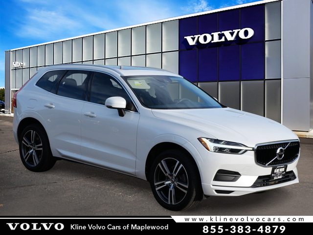 2020 Volvo XC60 Momentum AWD photo