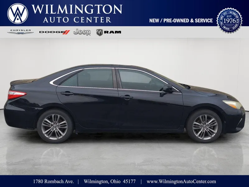 2015 Toyota Camry SE FWD photo