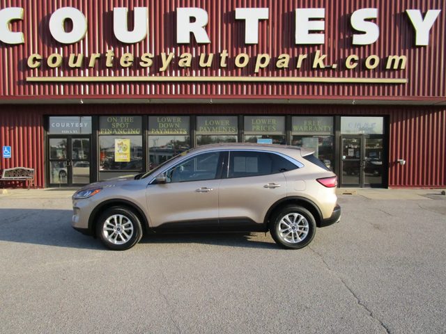 2020 Ford Escape SE AWD photo